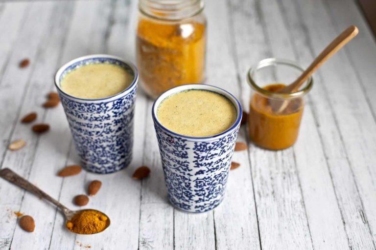 Golden Turmeric & Fragrant Cardamom: Health & Taste in Every Pinch