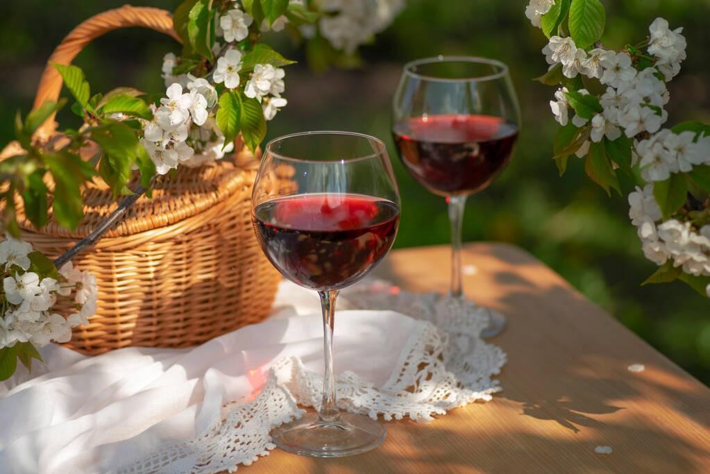 Discover the Fine Art of Wine Tasting: A Complete Guide for Beginners and Enthusiasts 2 8