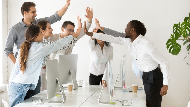 7 Tips to Plan a Successful Corporate Christmas Celebration